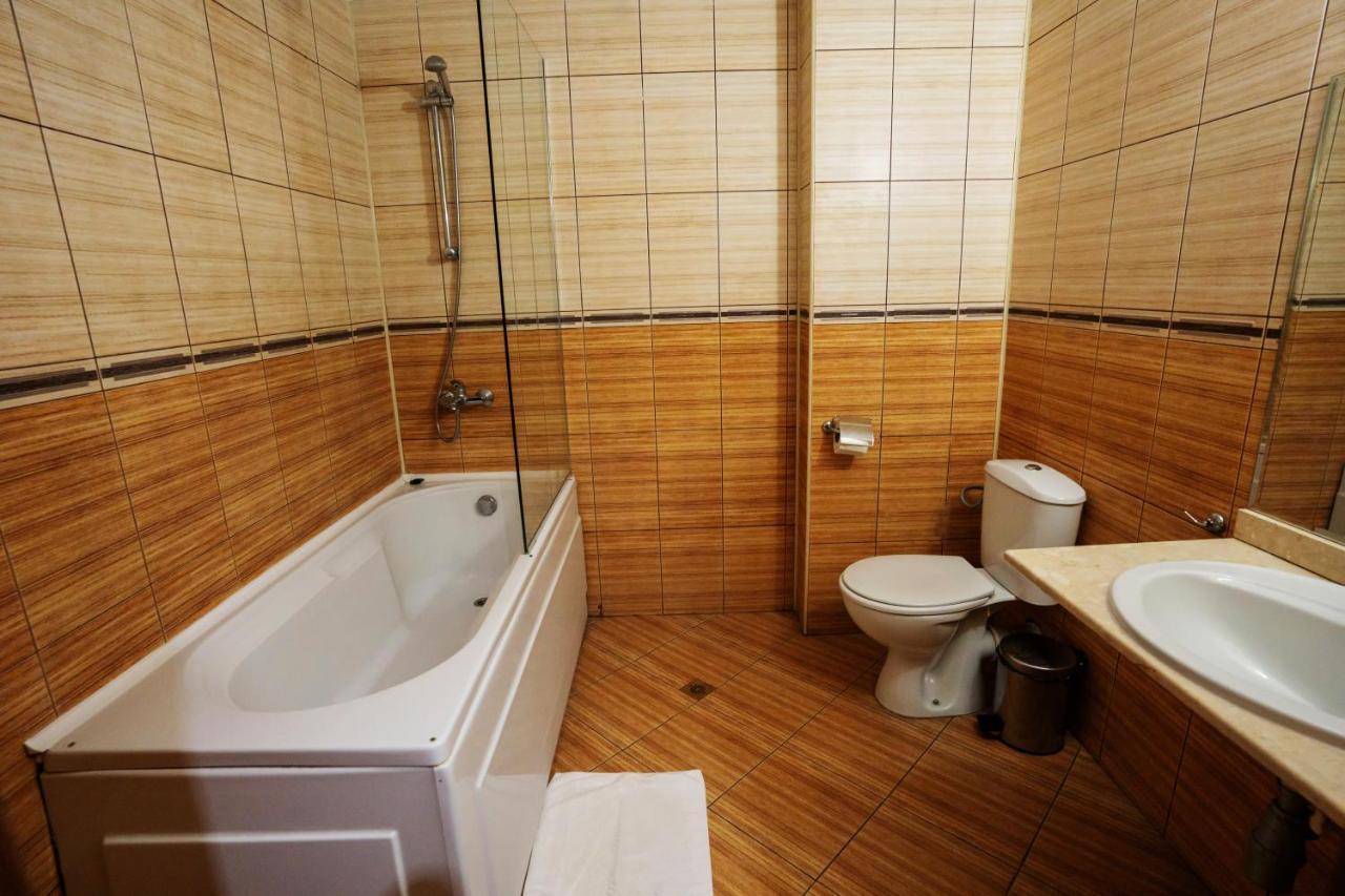 Hotel Bats Petrič Esterno foto